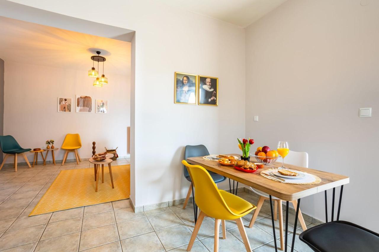 Jason City Escape - Cozy Urban Gem Kalamata Ngoại thất bức ảnh