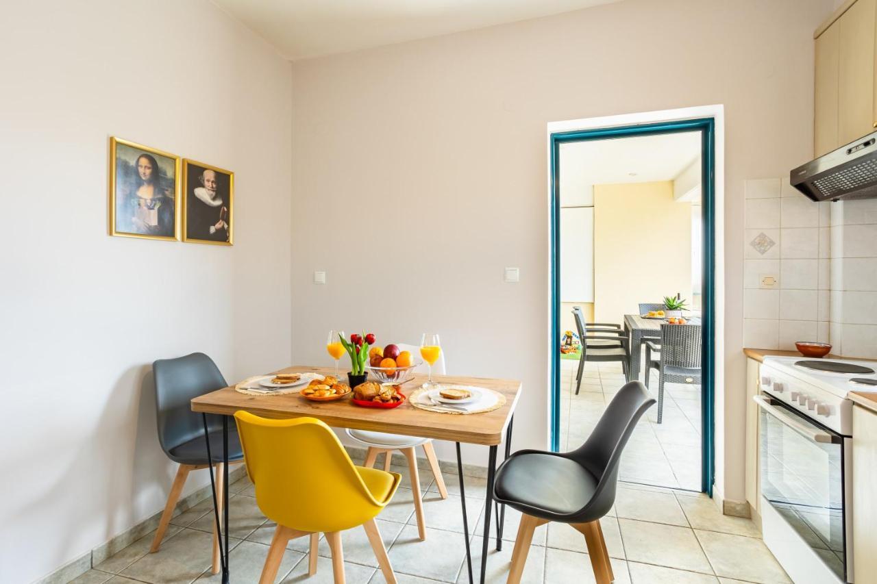Jason City Escape - Cozy Urban Gem Kalamata Ngoại thất bức ảnh