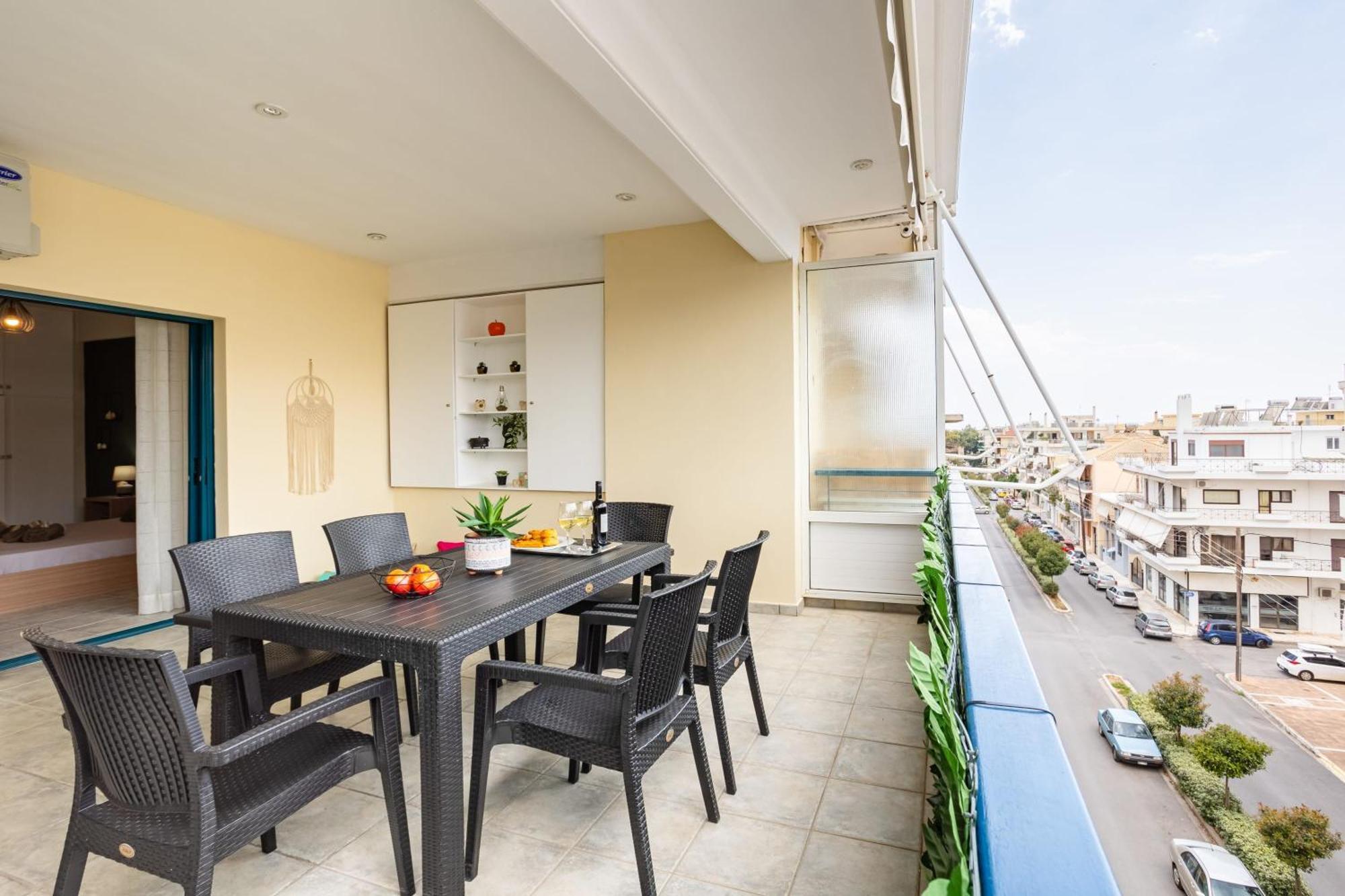 Jason City Escape - Cozy Urban Gem Kalamata Ngoại thất bức ảnh